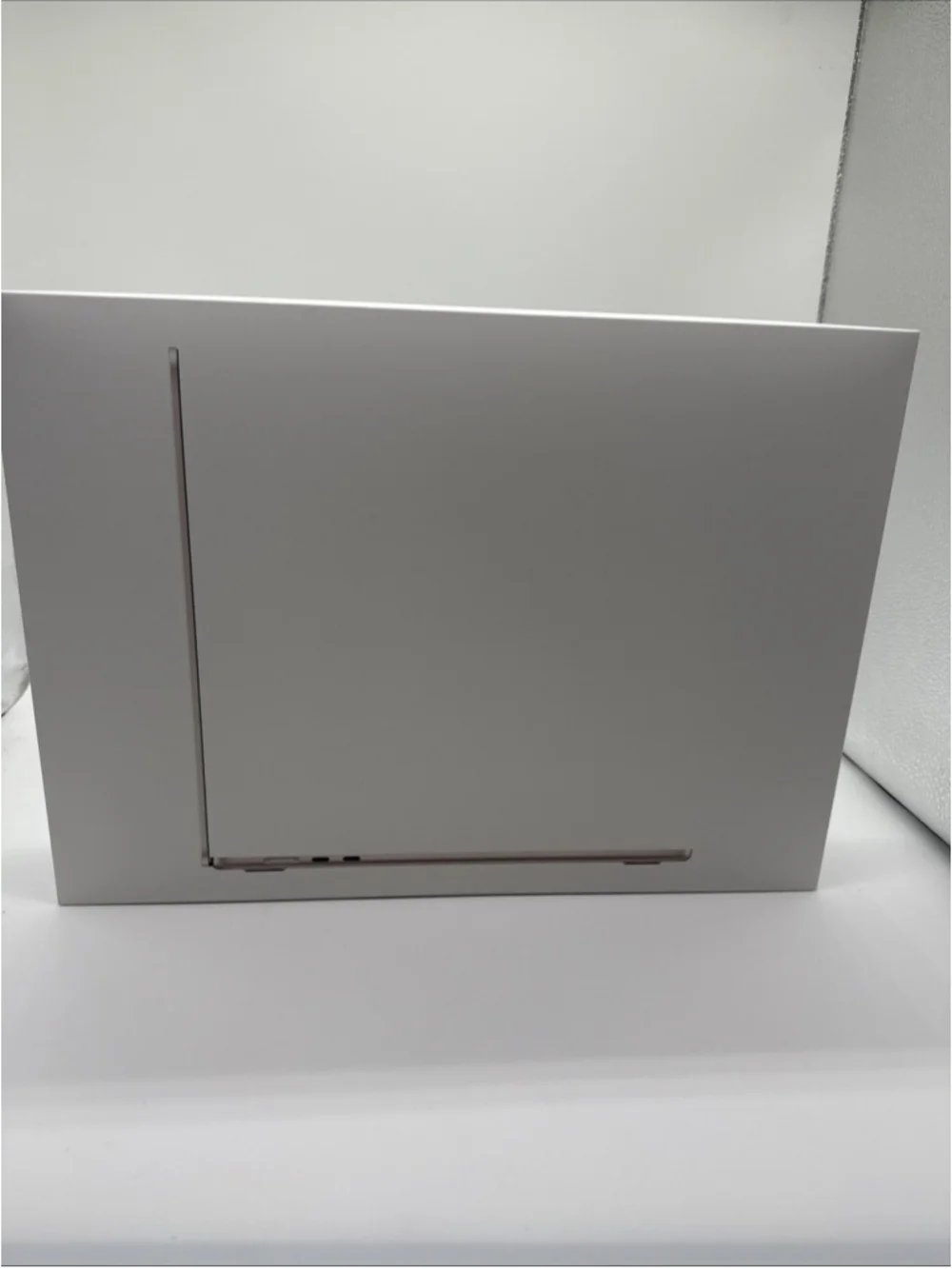 Apple MacBook Air EMPTY BOX ONLY 15” MDVD4LL/A Starlight with Insert